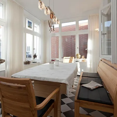 Ferienhaus Haus Strandgut *